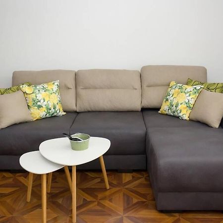 Perfect Summer Vacation Rental - One-Bedroom Flat By Flat Mаnager Topola Dış mekan fotoğraf