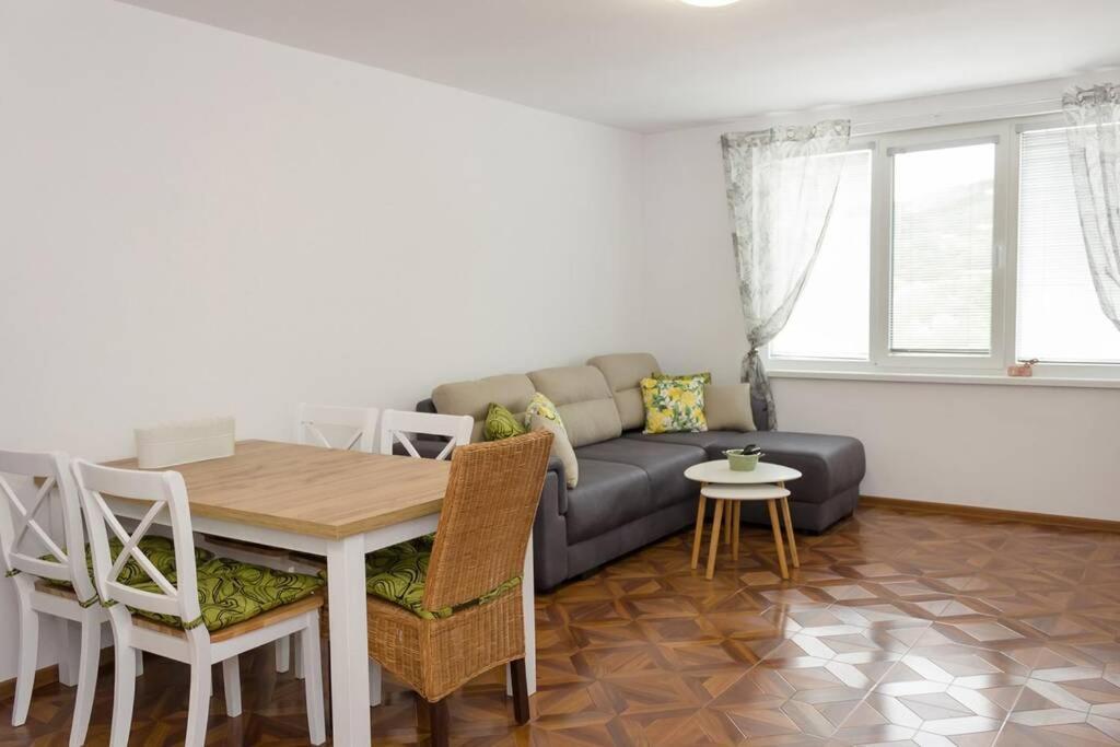 Perfect Summer Vacation Rental - One-Bedroom Flat By Flat Mаnager Topola Dış mekan fotoğraf